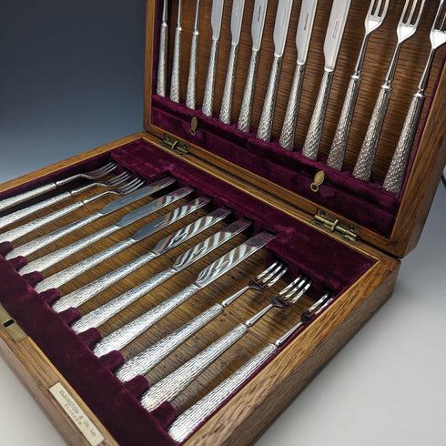 British Vintage Silver Plated Cutlery 12 Pair Set in Wooden Box Elkington